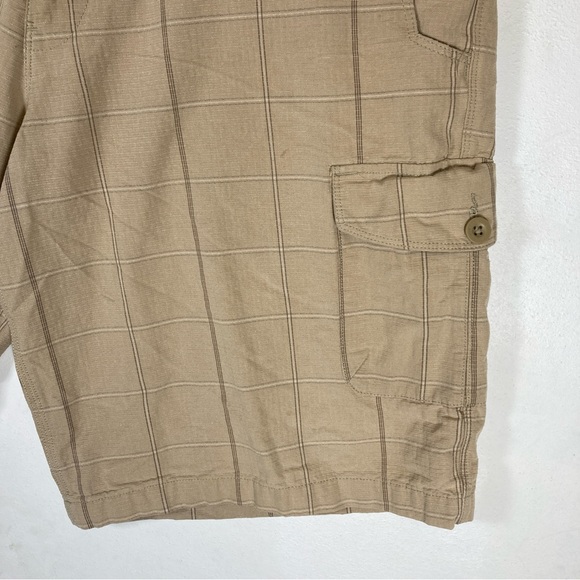 The North Face Rainier Surplus Cargo Shorts Mens Size 38 Beige Outdoor Camping - Picture 2 of 16
